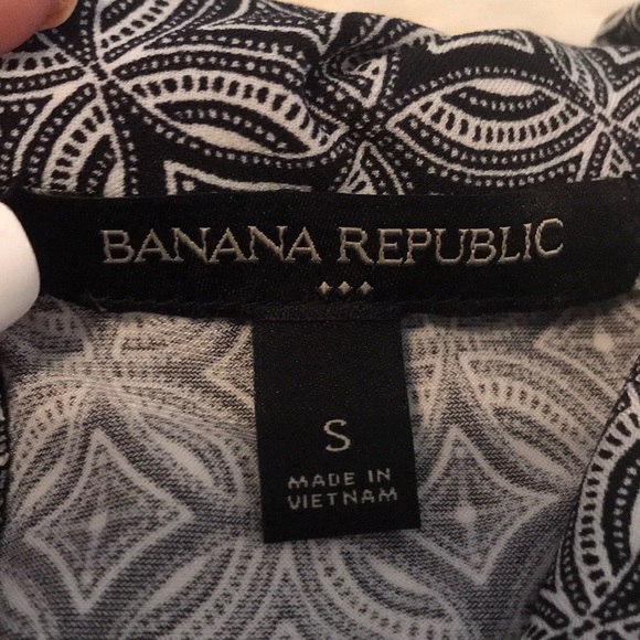 Banana Republic Blk/White Cowl Neck Top - Picture 2 of 3
